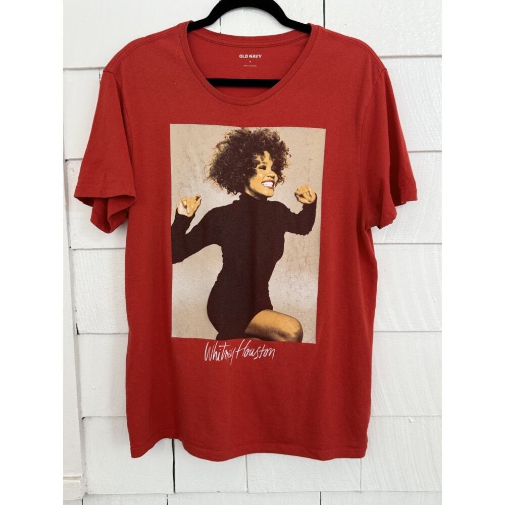 Old Navy Unisex M Whitney Houston Graphic Tee Red Crewneck Music Icon 90s Vibe